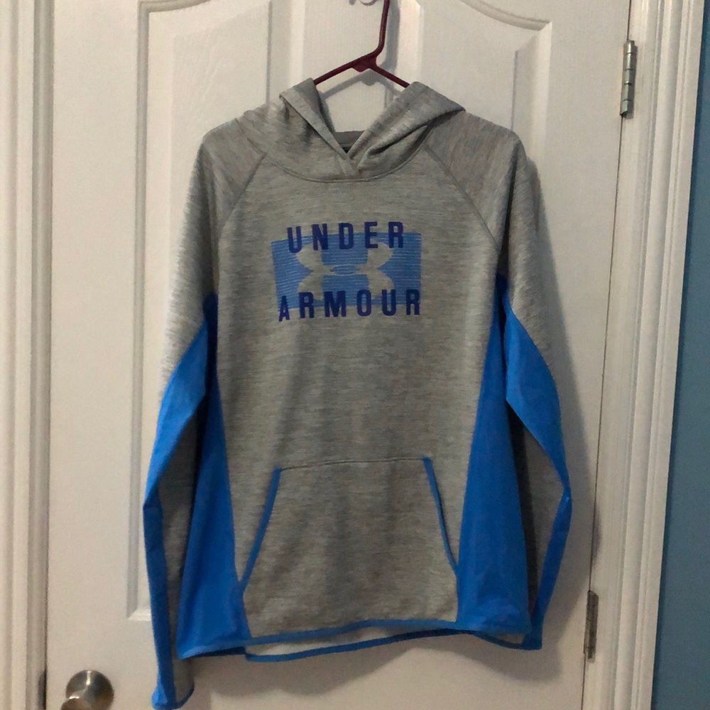 Under armour sweatshirt